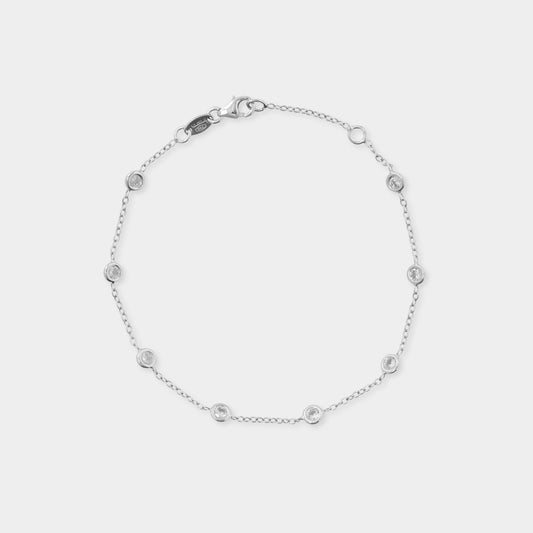 18 K White Gold loop chain and White Sapphire