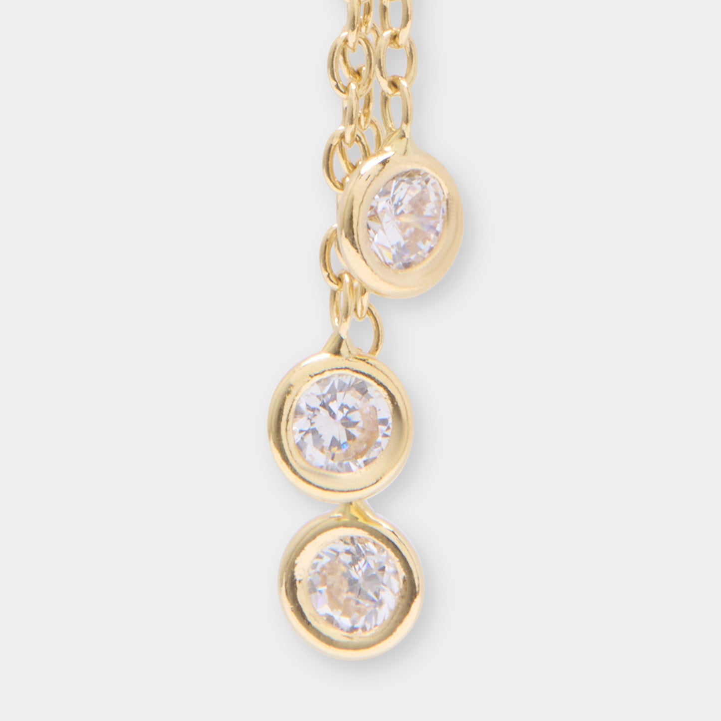 18 K Gold Stud 3 Pendant Chain White Sapphire