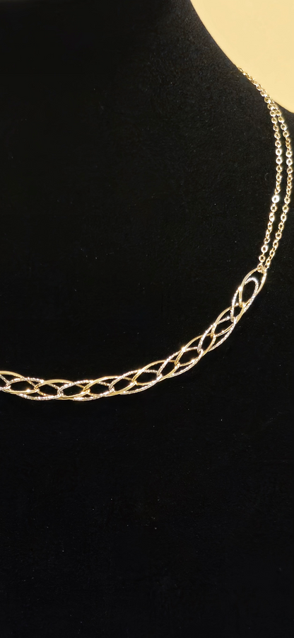 18K Gold 2 Tone Twisted Twin Link Necklace 2.5 gr, Length 44cm