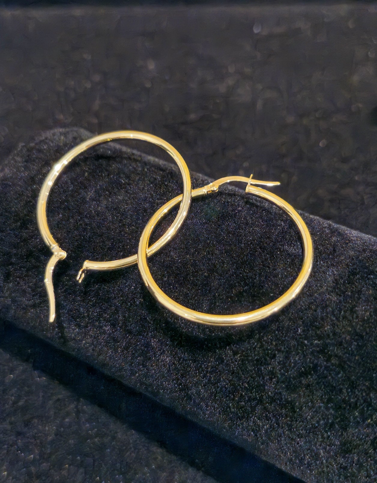 Cerchi in oro 18K 2,4 gr, diametro 3 cm