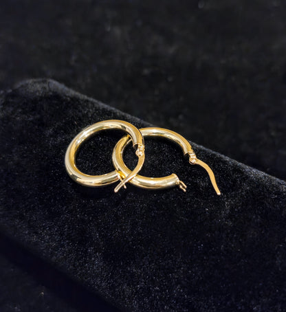 18K Gold Hoops  2.1 gr,  Diameter 2cm