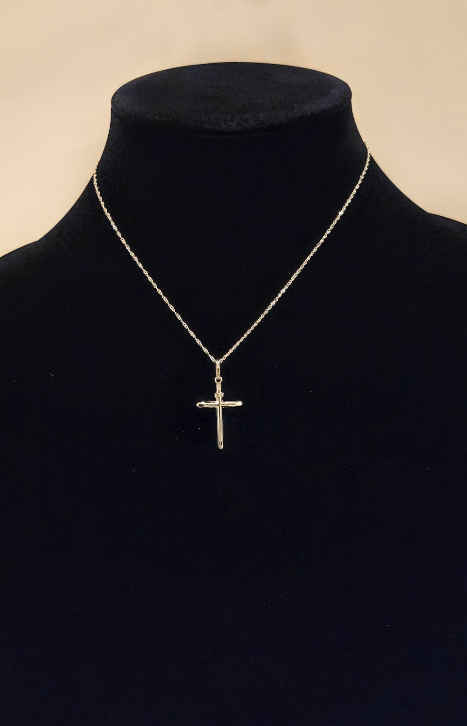 18K Yellow  Gold Cross/Crucifix 0.6 gr  Length 2 cm Width 1.6 cm