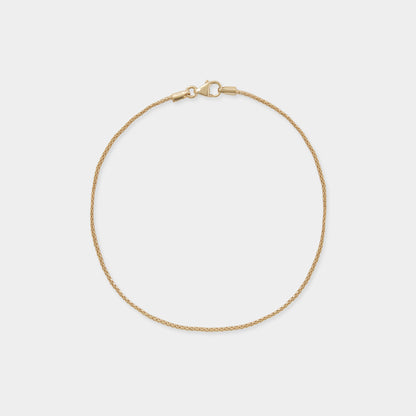 Set, featuring the timeless elegance of white, pink, and yellow 18 K Gold.