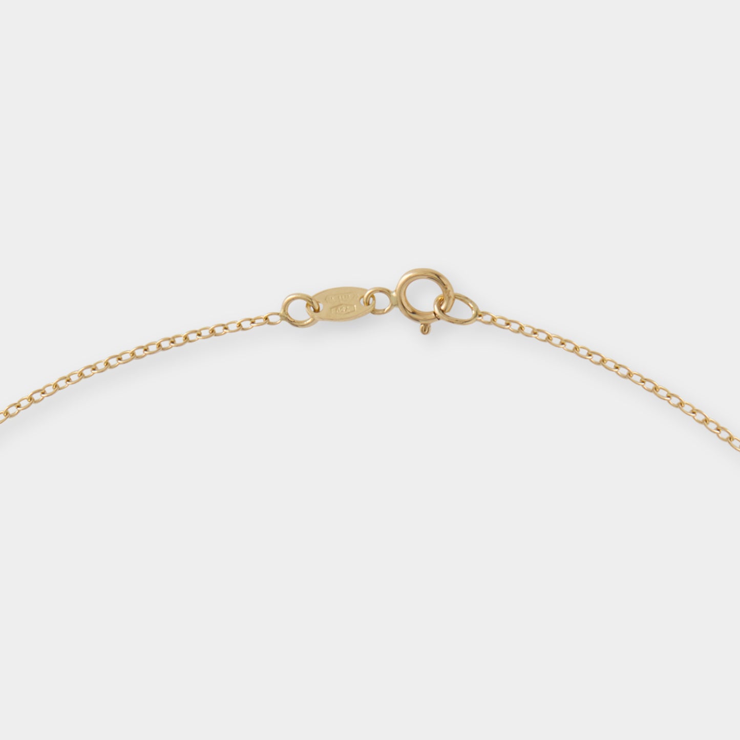 18 K Gold Anchor Necklace & 18 K Yellow Gold Oval Pendent
