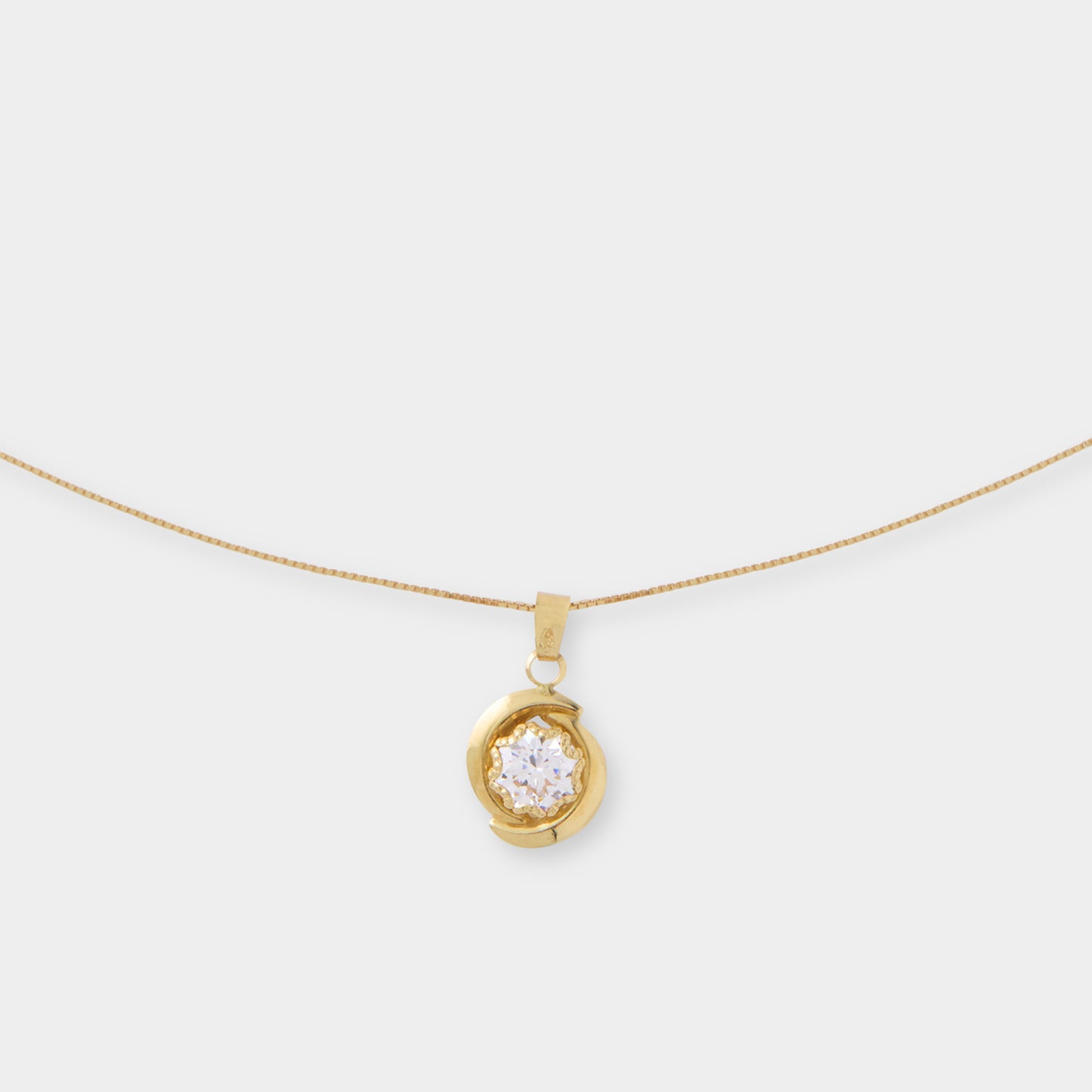 18 K Gold Box Chain Necklace & White Sapphire Pendant