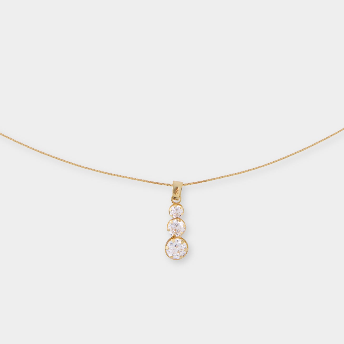 18 K Gold Box Chain & Trinity Sapphire Pendent