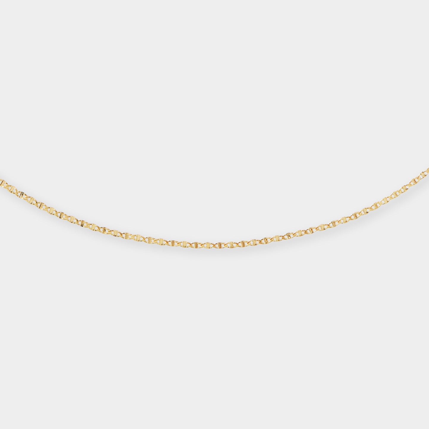 18 K Gold Curb Concave Chain Necklace