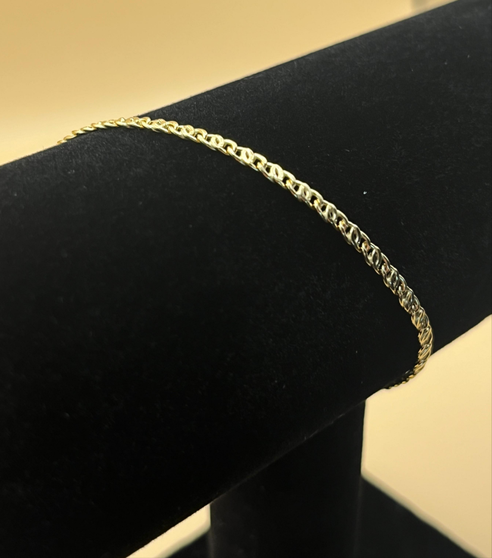 18K Yellow Gold Bracelet Cable Circle Chain  1.85 gr. Length 18.5 cm.