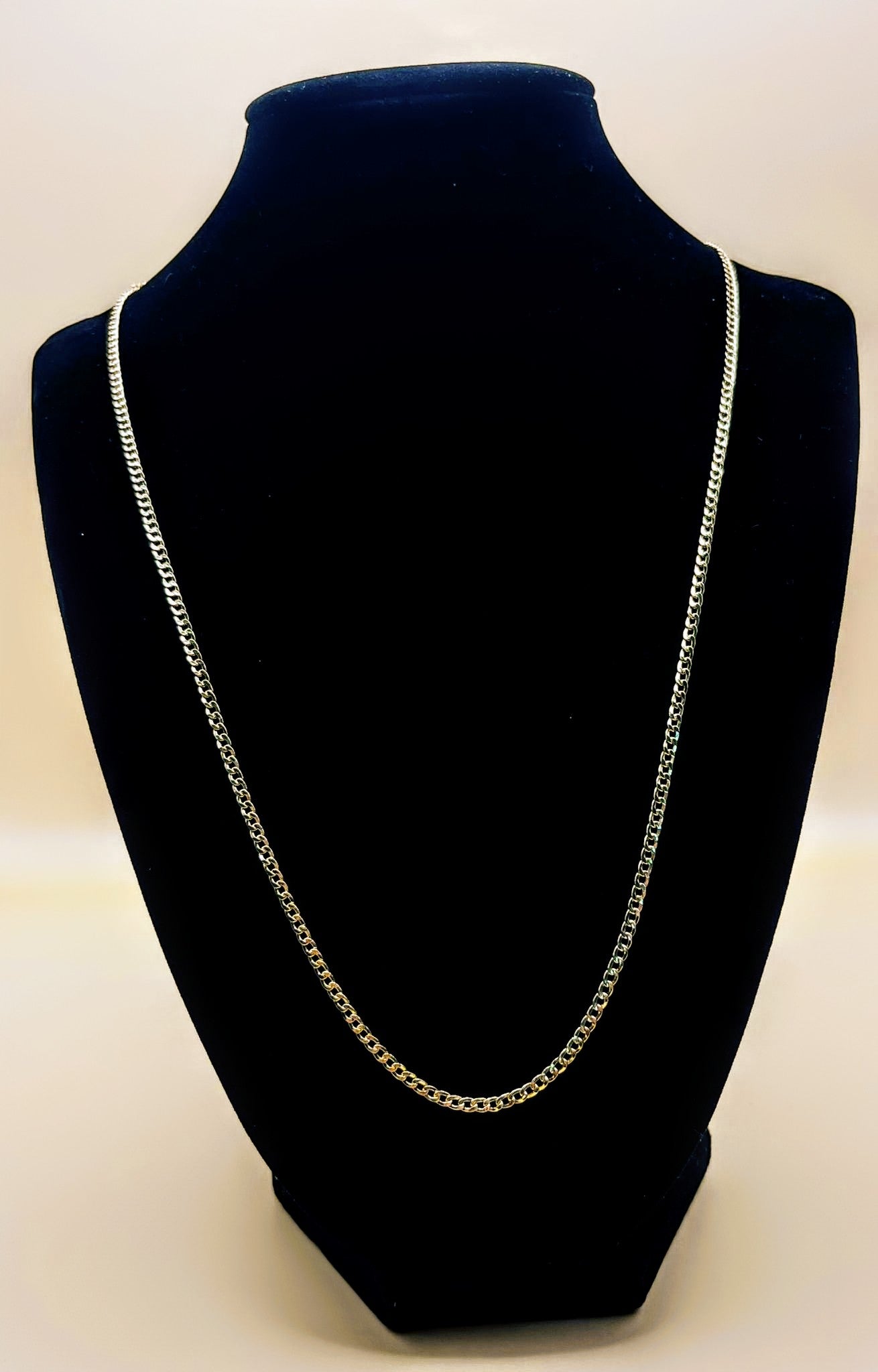 18K Yellow Gold Necklace Curb Chain  4.1 gr. Length 60 cm