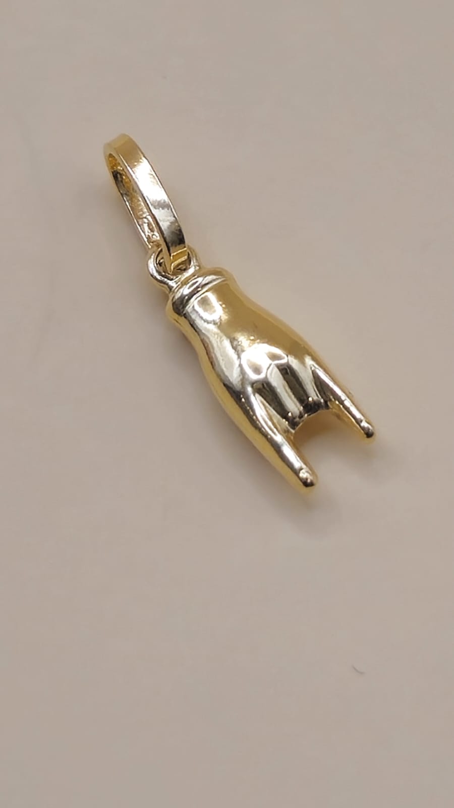 18K Yellow Gold Horned Hand Charm - Medium- 0.55 gr